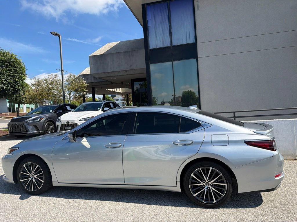 Certified 2025 Lexus ES 350 w/ Premium Package FWD image 22