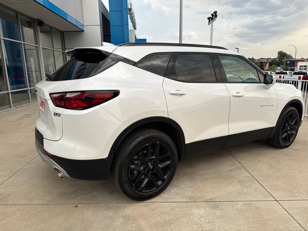 Used 2022 Chevrolet Blazer LT w/ Sound & Technology Package AWD/4WD image 5