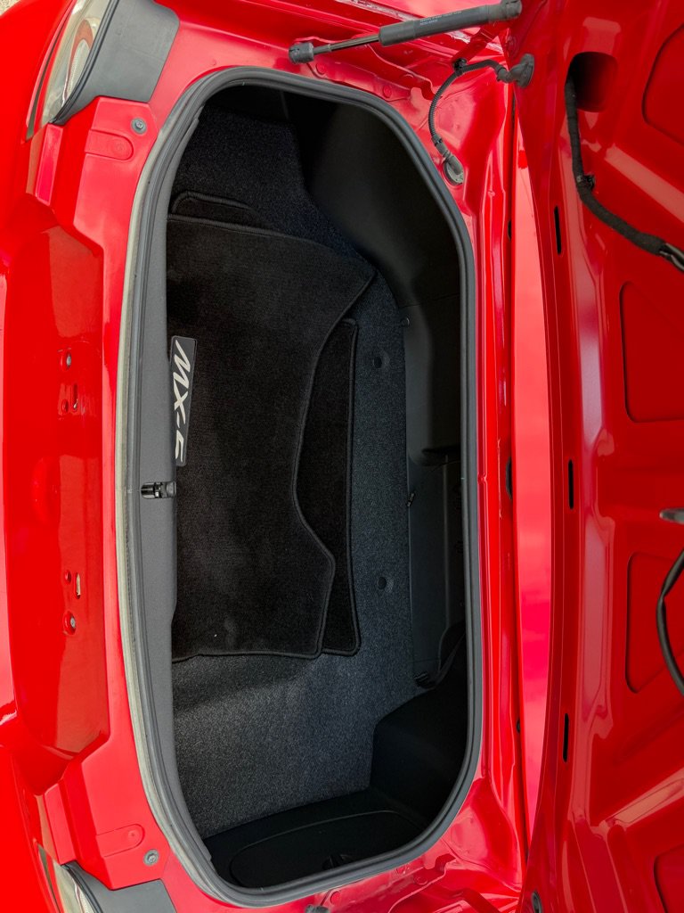 Used 2008 MAZDA MX-5 Miata Touring RWD image 18