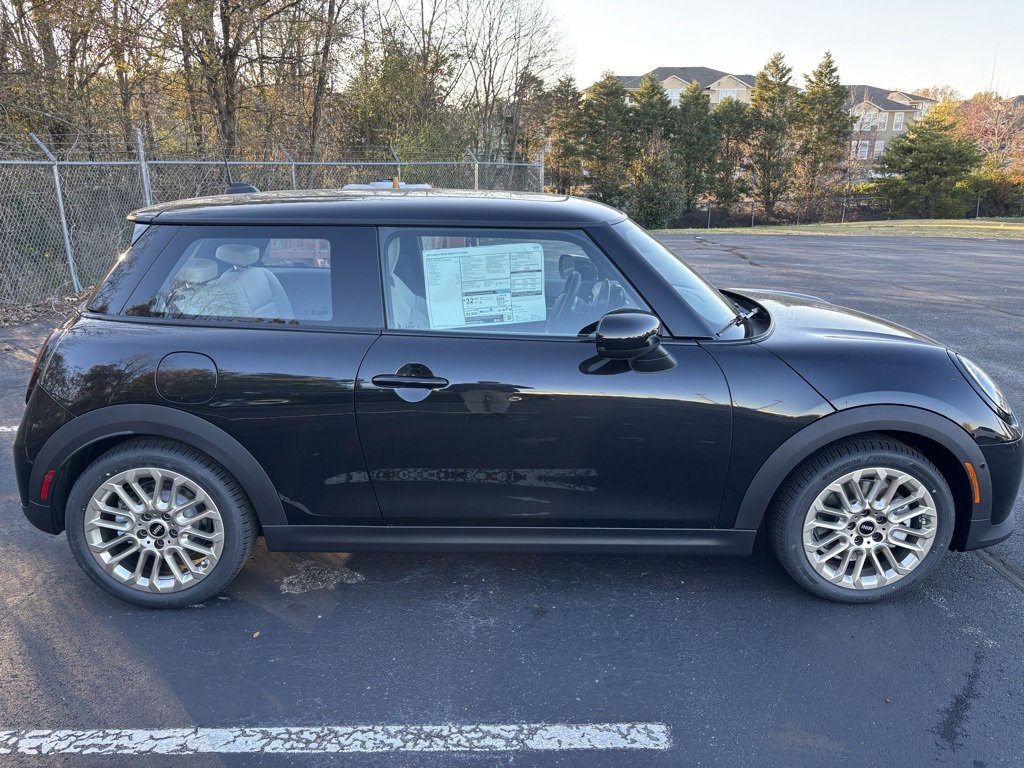 New 2025 MINI Cooper 2-Door Hardtop image 7