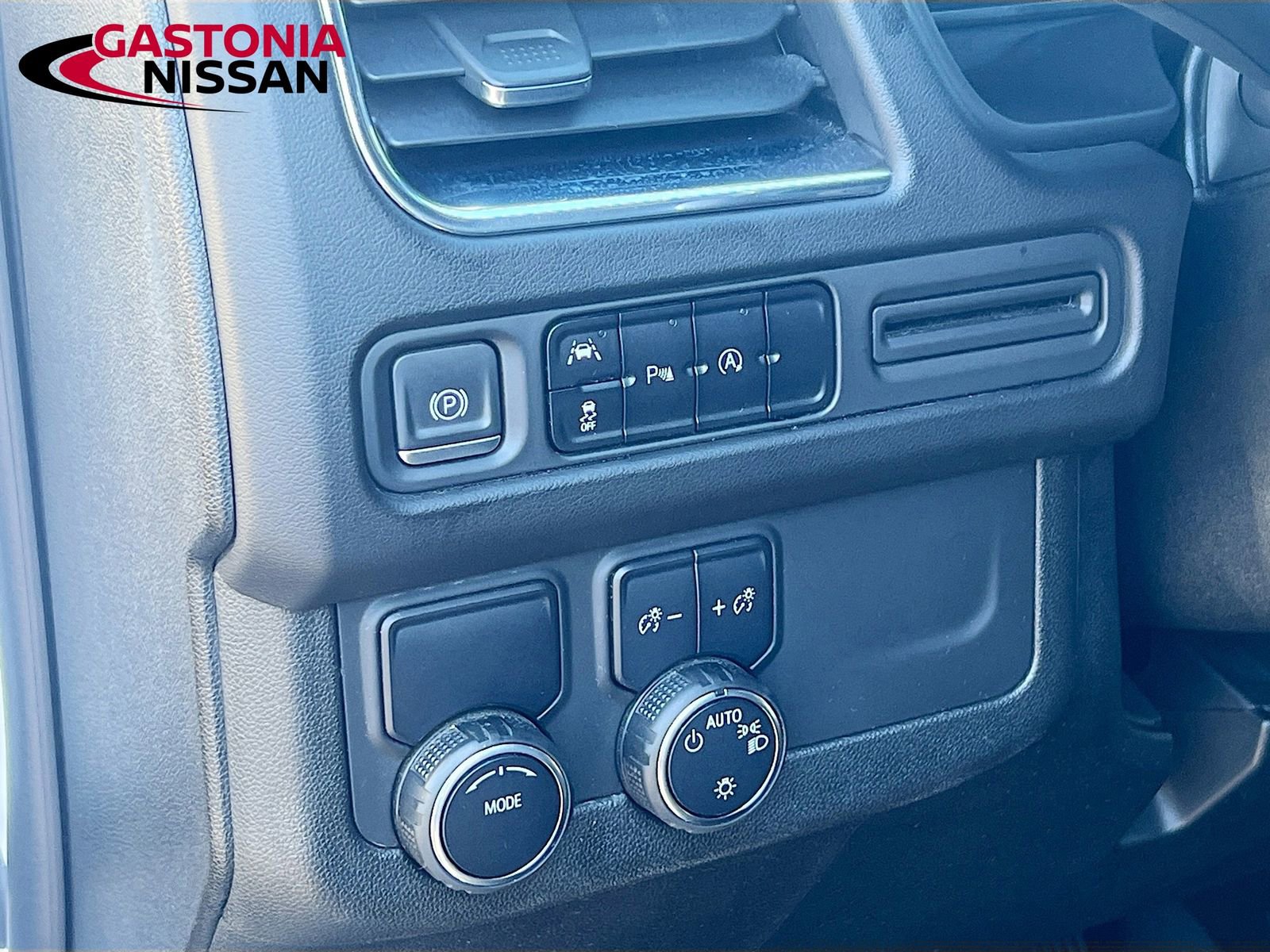 Used 2023 Chevrolet Tahoe LT image 13