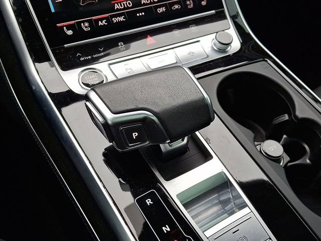 Used 2023 Audi Q8 Prestige w/ Prestige Package image 16