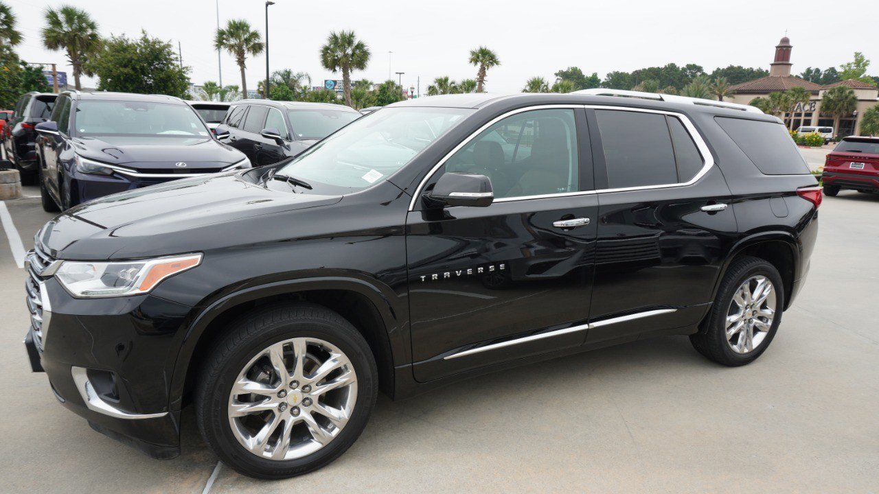 Used 2018 Chevrolet Traverse High Country w/ LPO, Floor Liner Package AWD/4WD image 10