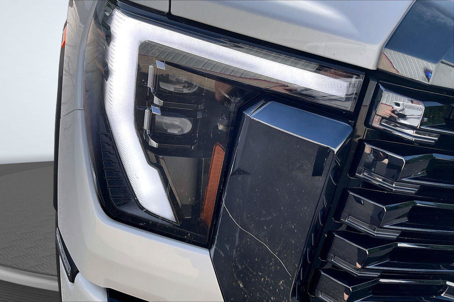 Used 2024 GMC Sierra 2500 Denali Ultimate AWD/4WD image 29