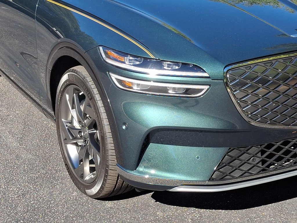 Used 2024 Genesis Electrified GV70 w/ Prestige Package AWD/4WD image 28
