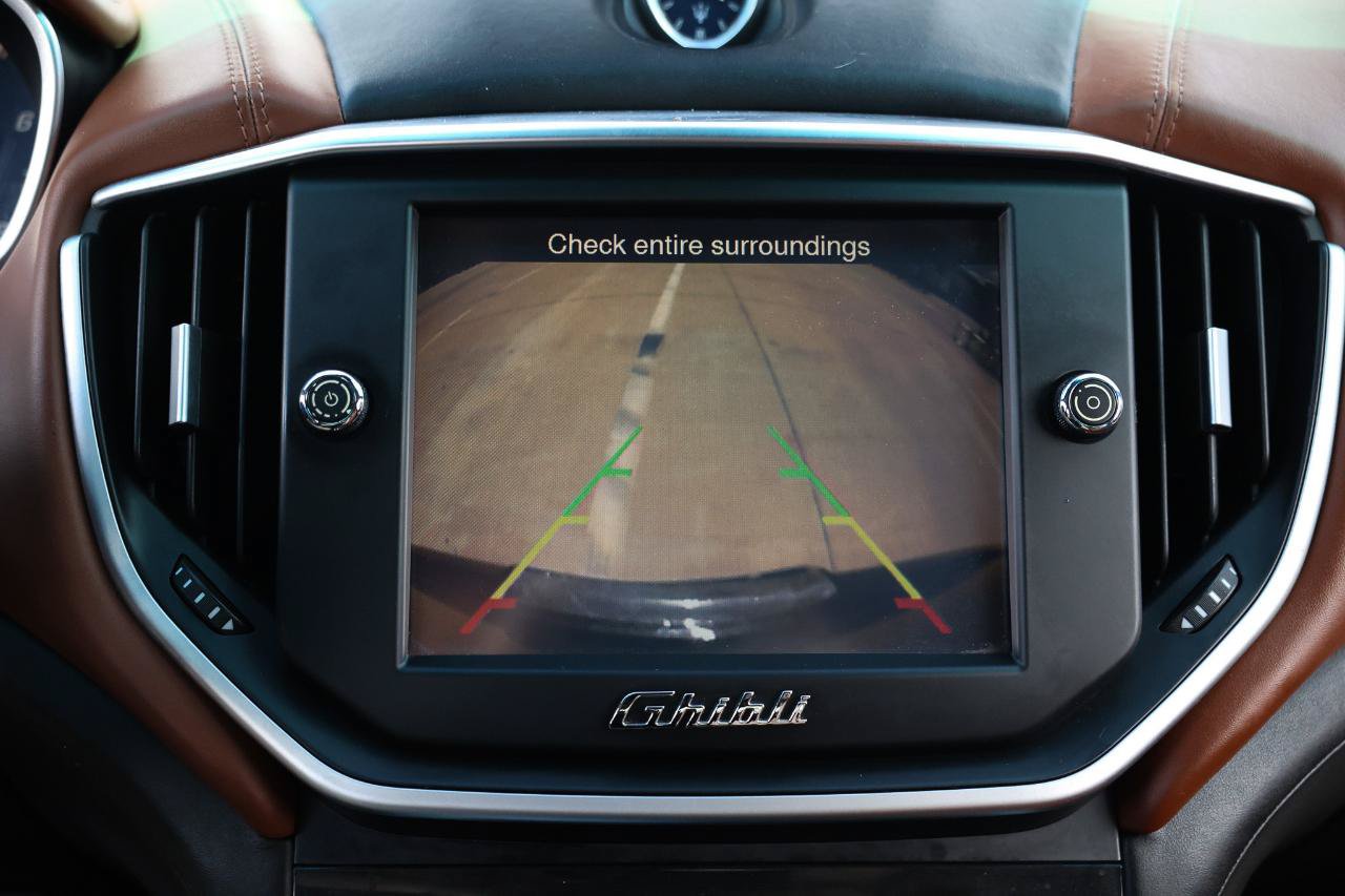 Used 2014 Maserati Ghibli S Q4 AWD/4WD image 36