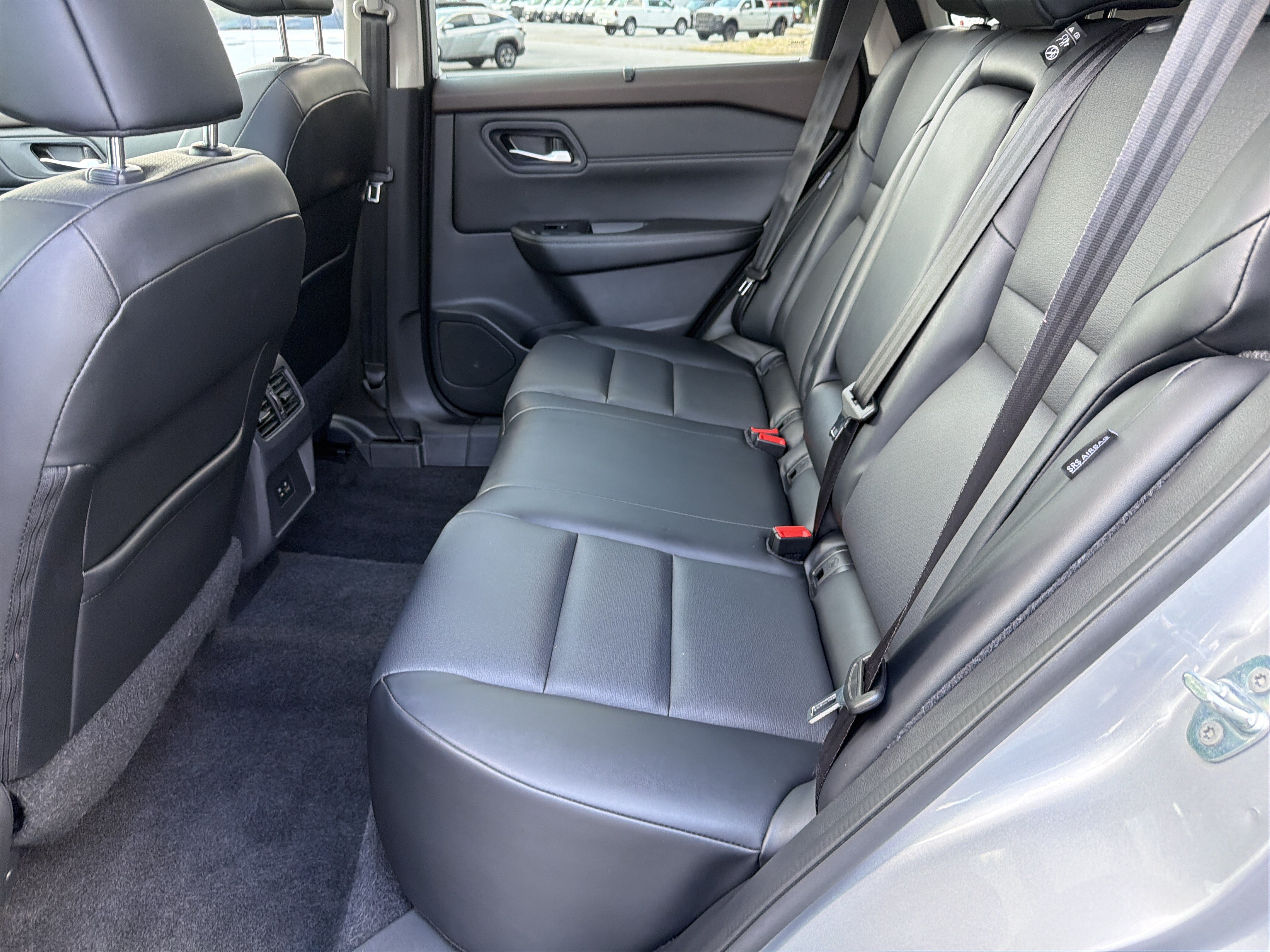 Used 2022 Nissan Rogue SV w/ SV Premium Package FWD image 26