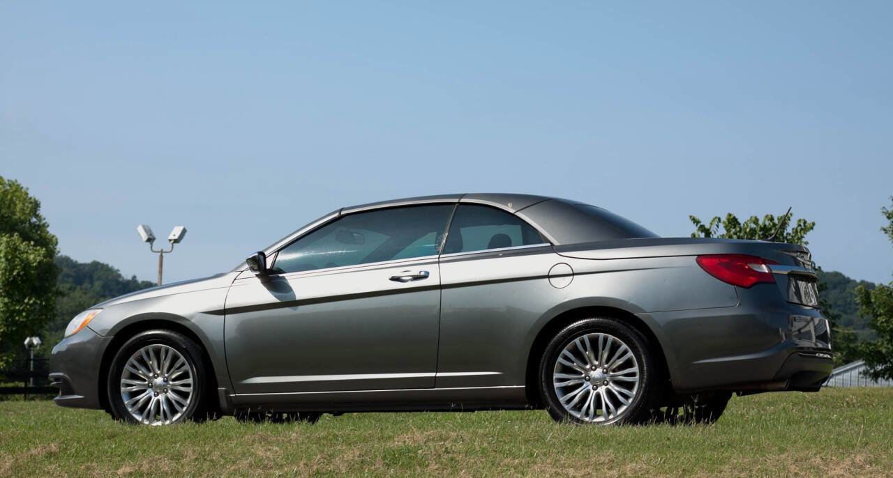 Used 2012 Chrysler 200 Limited image 9