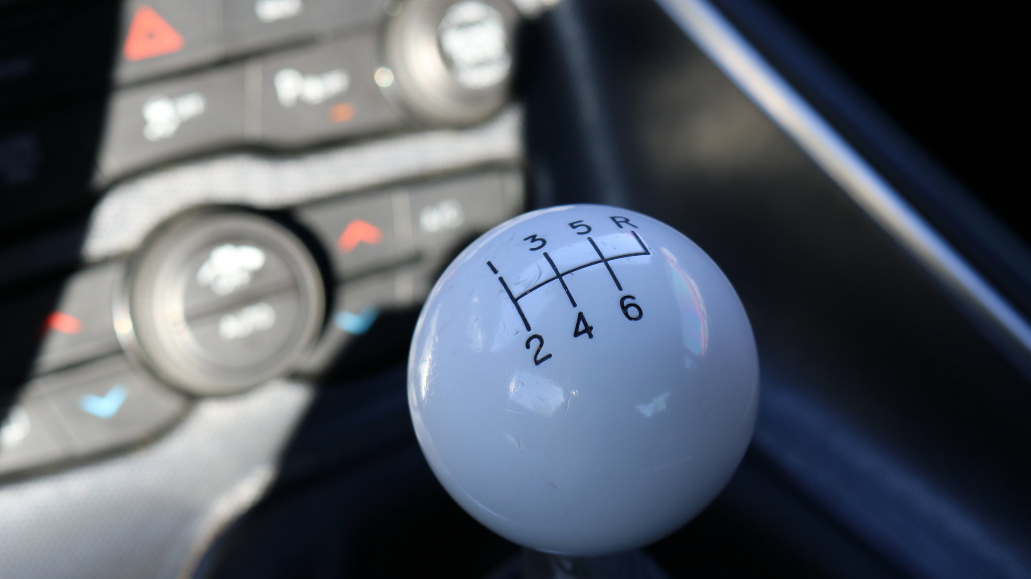 Used 2015 Dodge Challenger R/T Scat Pack w/ Scat Pack Appearance Package image 11