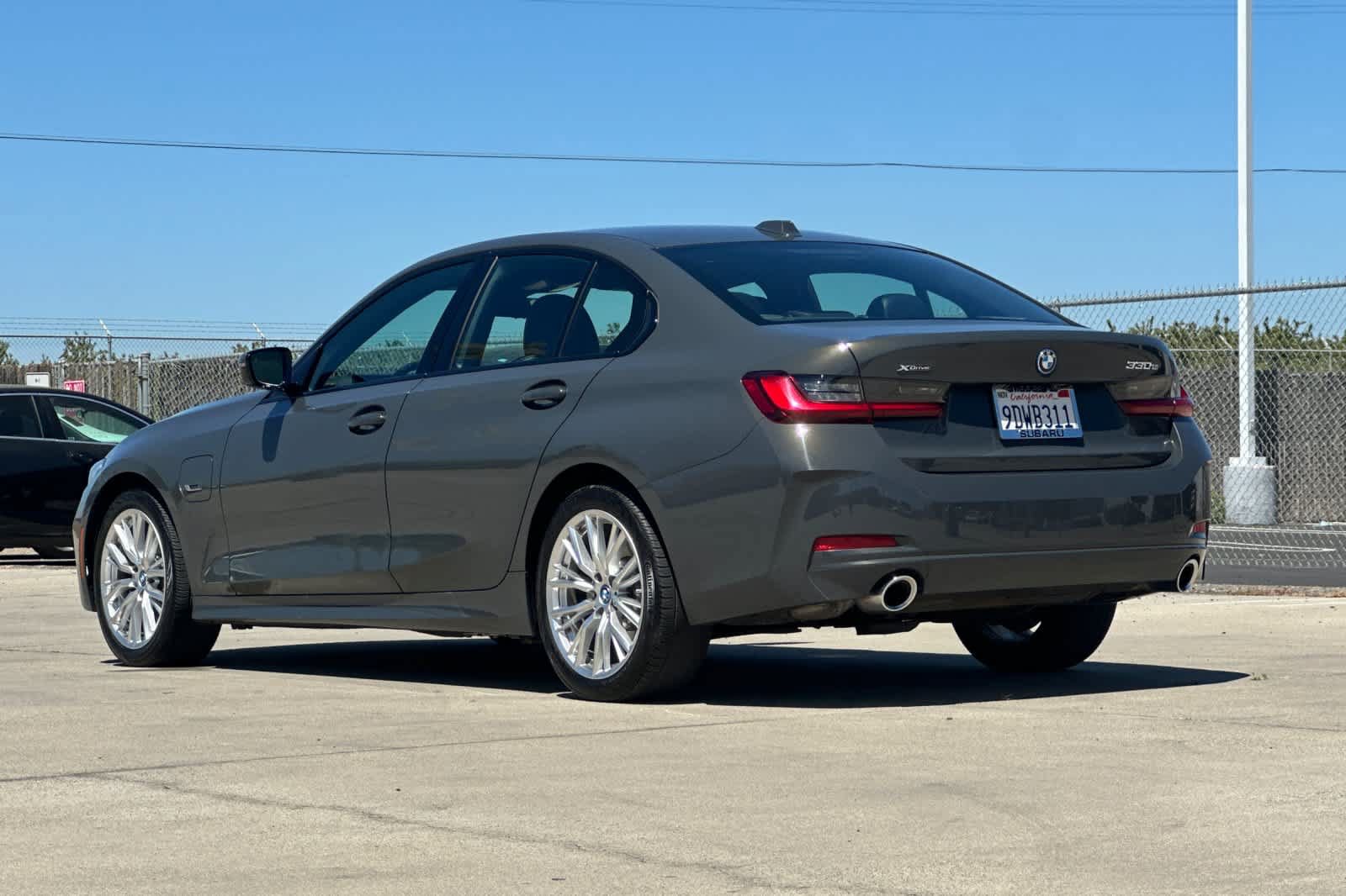 Used 2023 BMW 330e xDrive w/ Premium Package AWD/4WD image 5