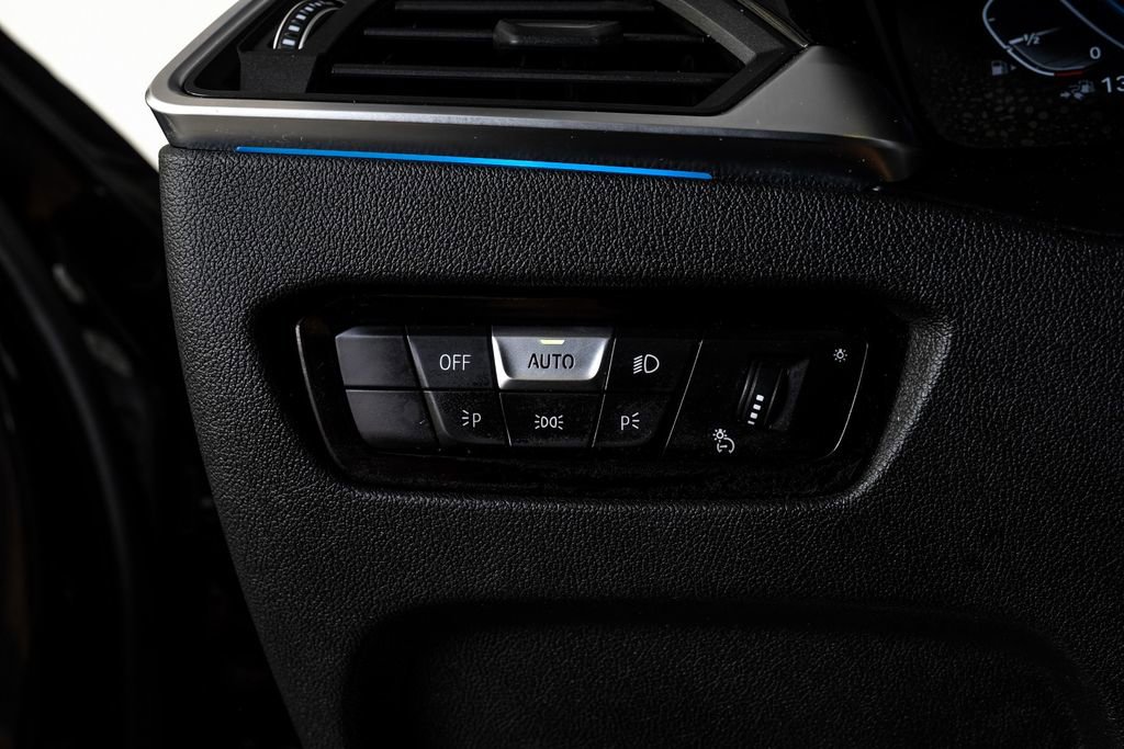 Used 2022 BMW 330e xDrive w/ Driving Assistance Package image 31