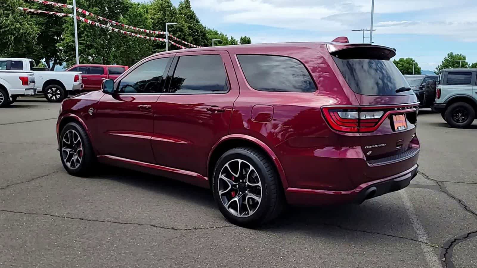 Used 2021 Dodge Durango SRT Hellcat w/ Technology Group AWD/4WD image 6