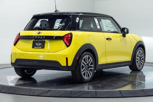 New 2027 MINI Cooper 2-Door Hardtop FWD image 10