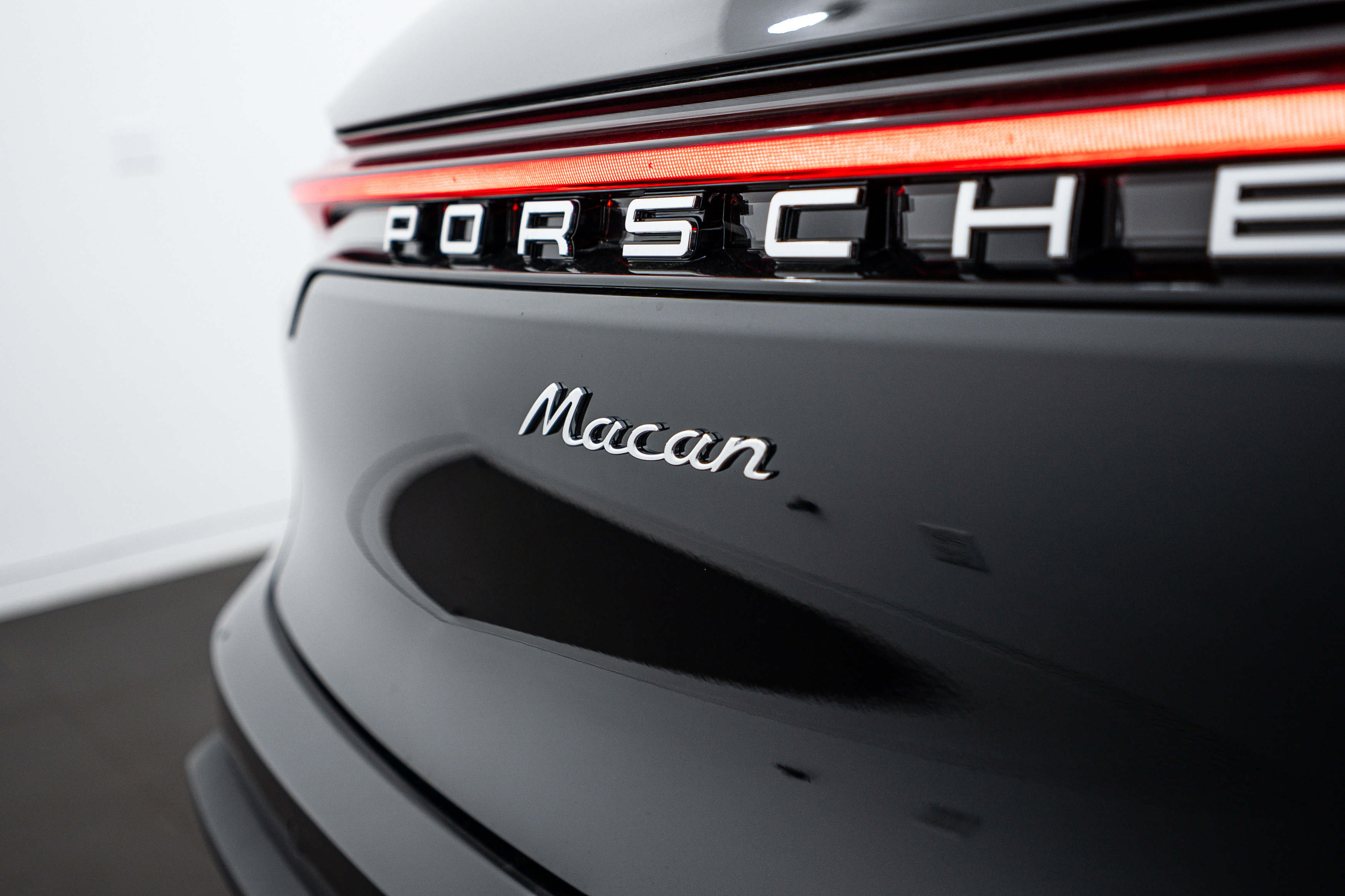 New 2026 Porsche Macan image 27