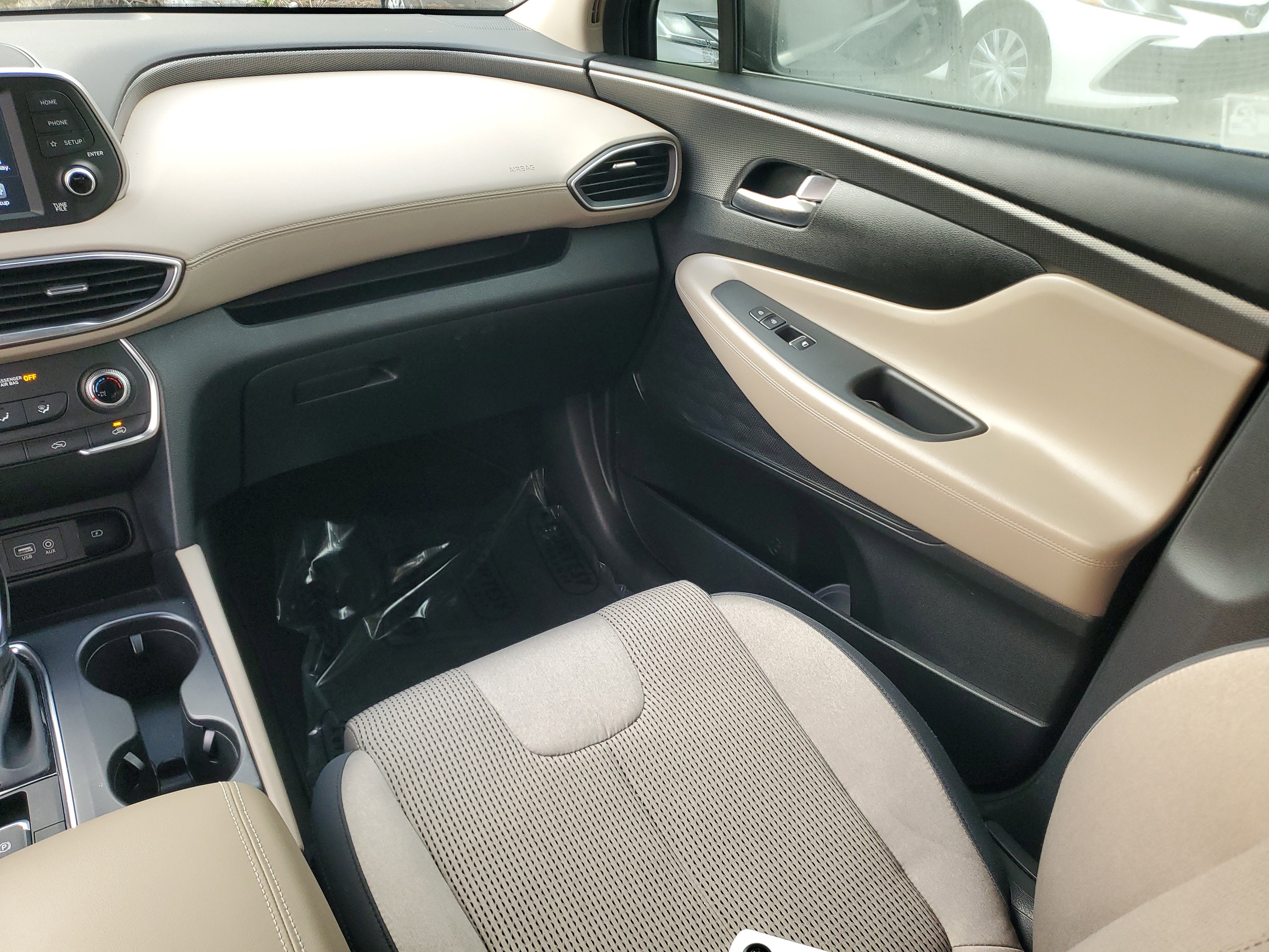 Used 2019 Hyundai Santa Fe SE image 15