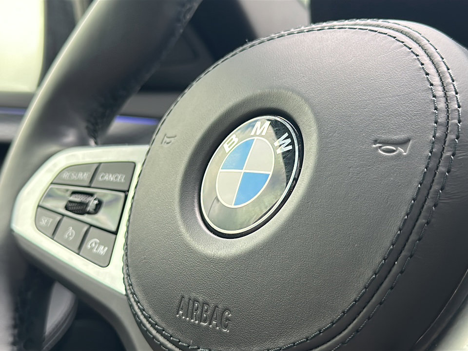 Used 2022 BMW X4 xDrive30i w/ M Sport Package 2 AWD/4WD image 30