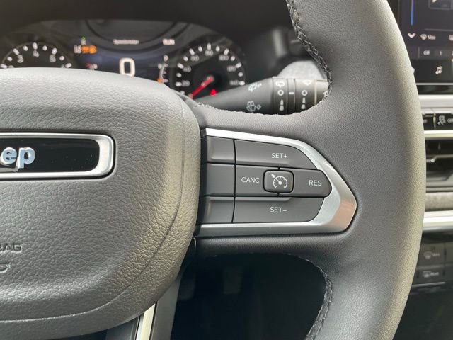 New 2026 Jeep Compass Latitude AWD/4WD image 15