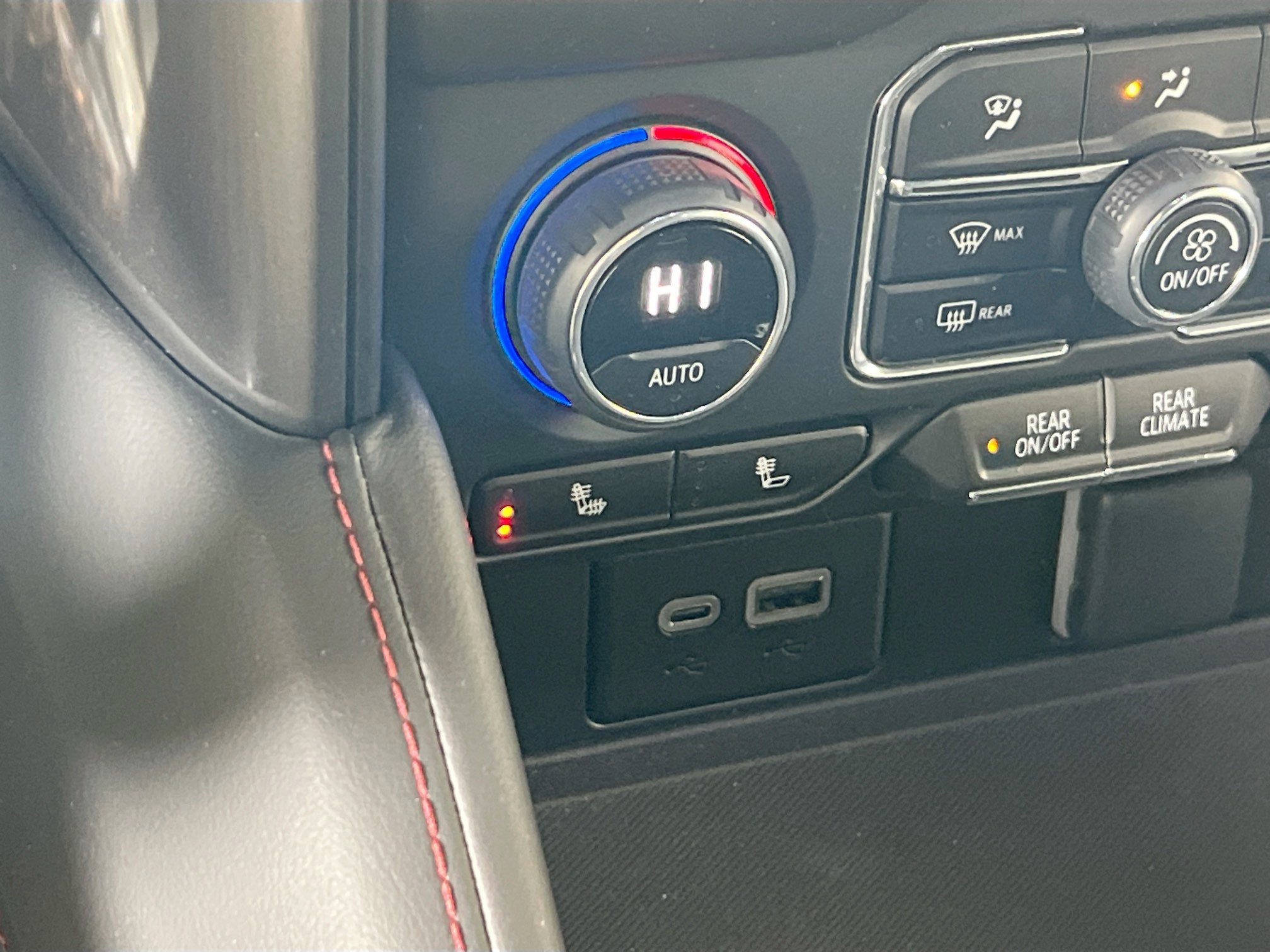 Used 2024 Chevrolet Tahoe RST w/ Luxury Package image 20