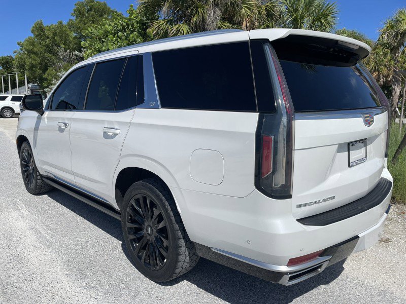 Used 2021 Cadillac Escalade Premium Luxury w/ Driver Assist Tech Package image 5