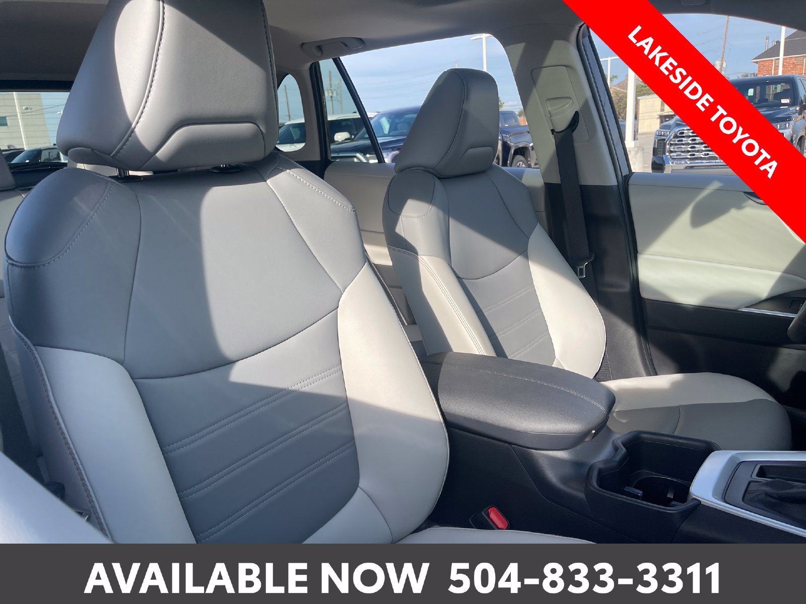 Used 2025 Toyota RAV4 XLE Premium FWD image 15