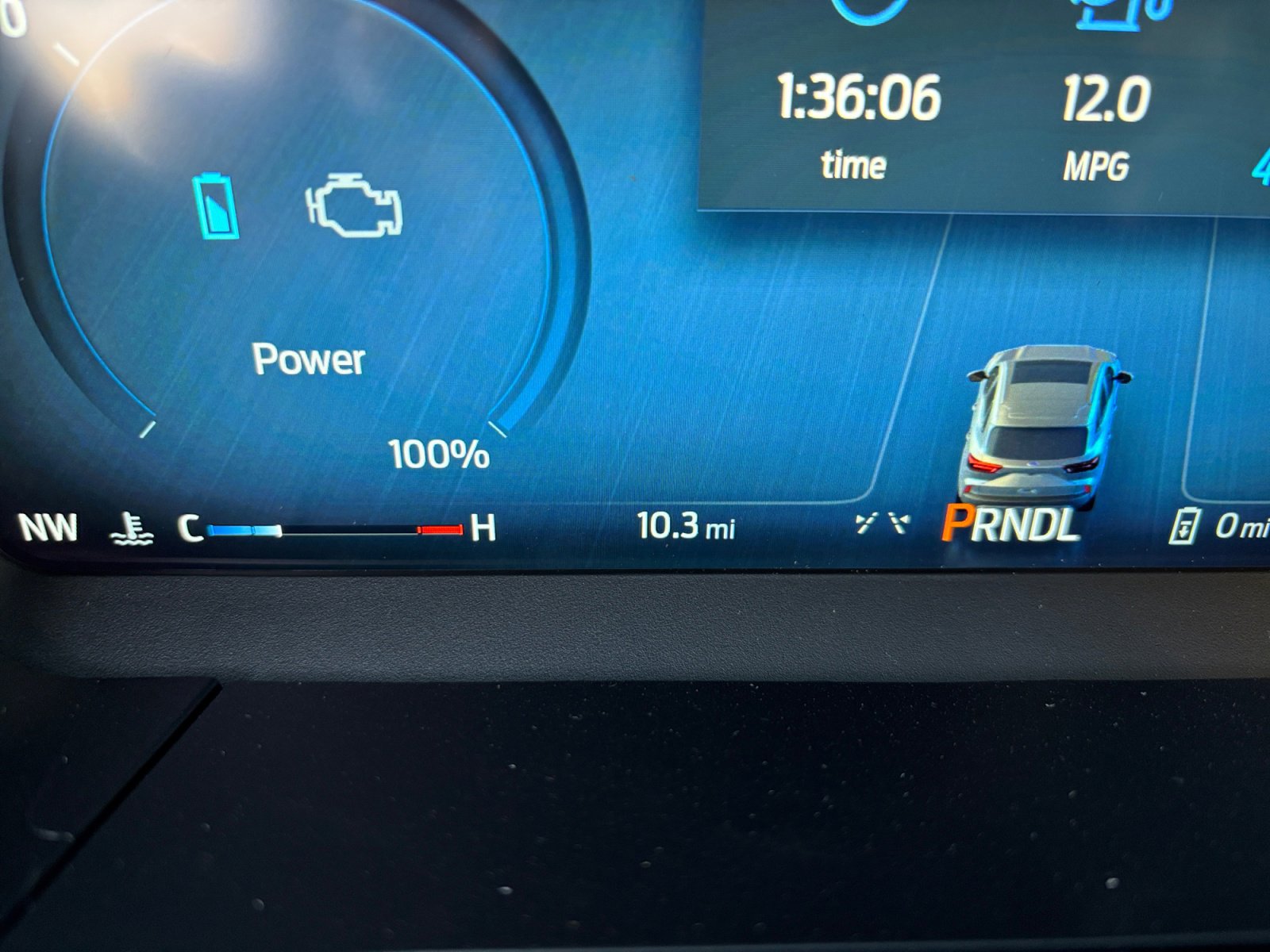 New 2026 Ford Escape SE w/ PHEV Premium Package FWD image 11
