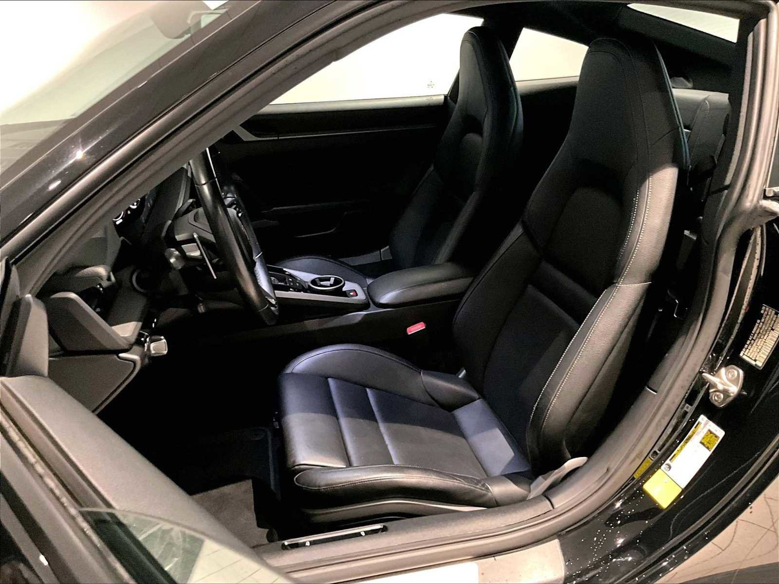 Used 2020 Porsche 911 Carrera image 8