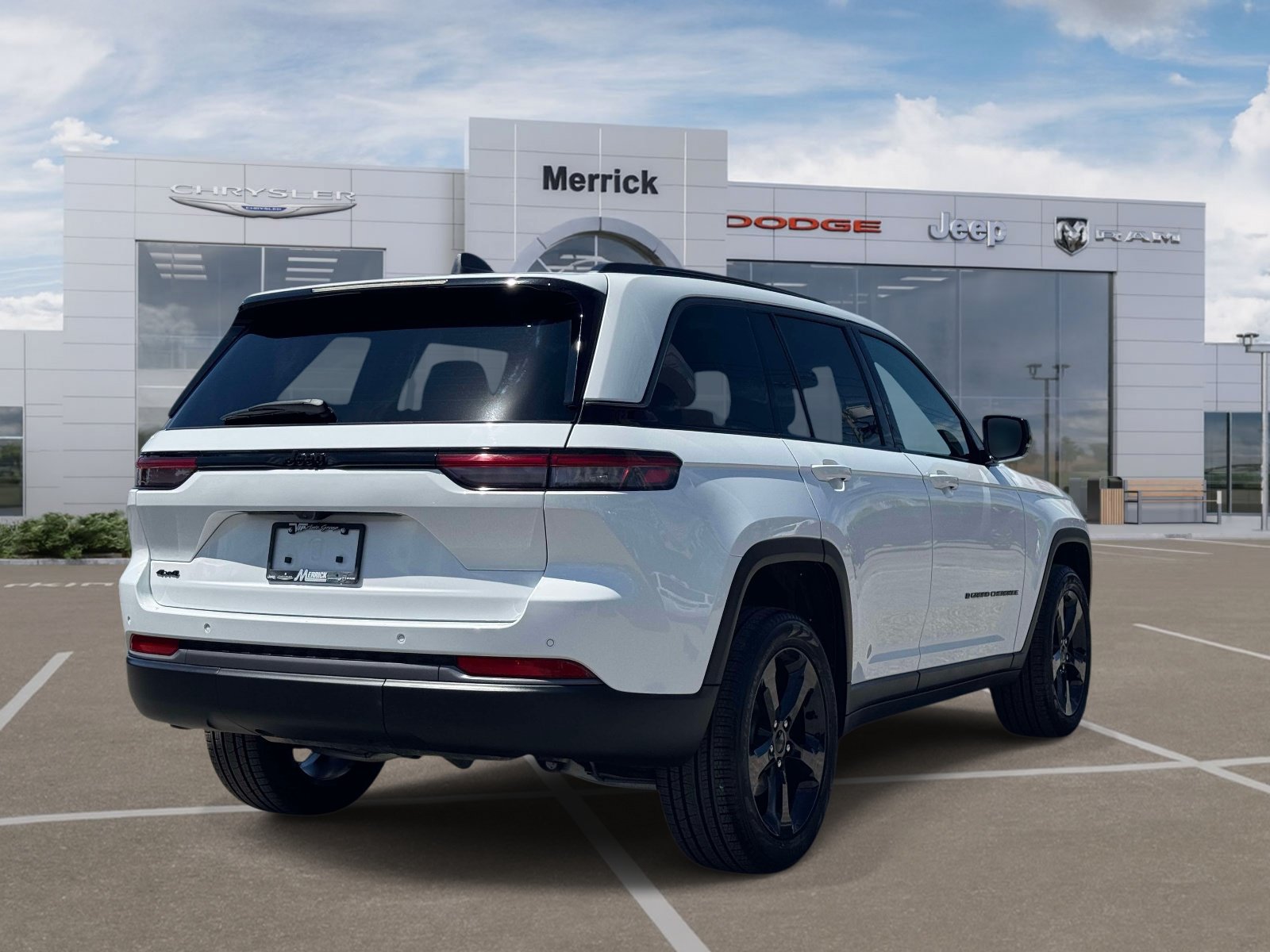 Used 2026 Jeep Grand Cherokee Limited w/ Limited Altitude Package AWD/4WD image 6
