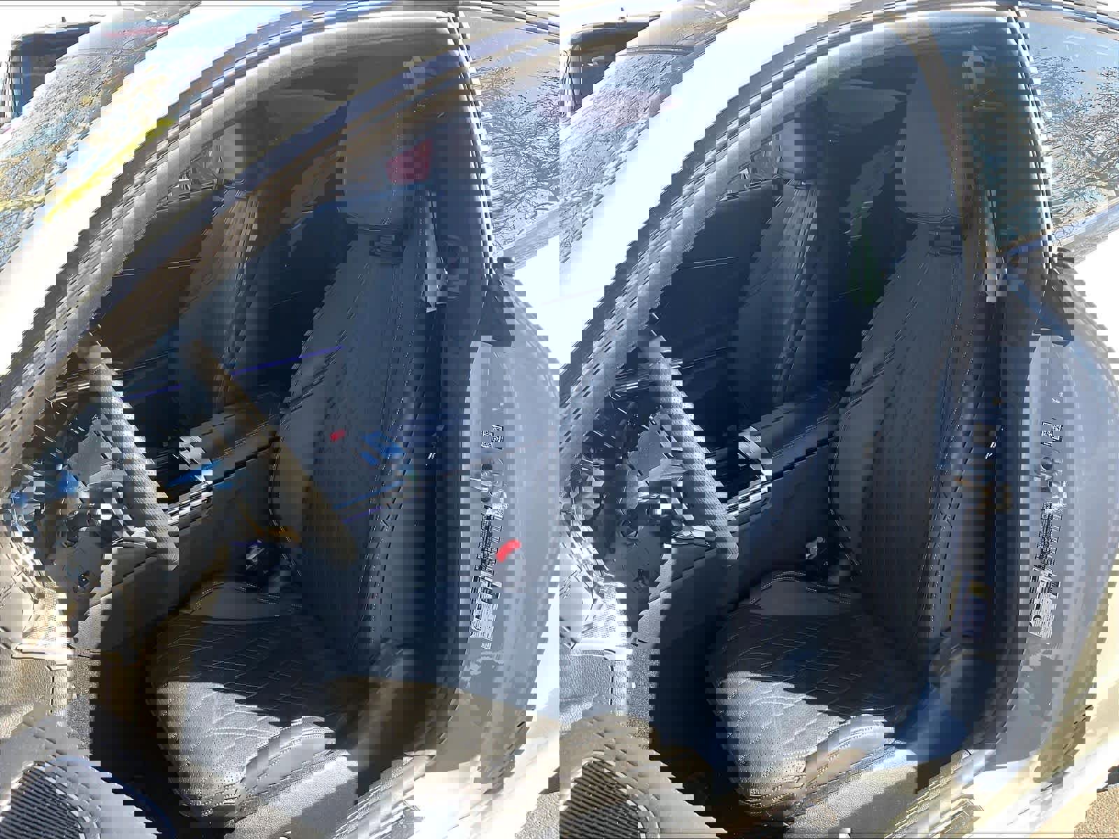 Used 2024 Mercedes-Benz CLE 300 4MATIC Coupe image 27