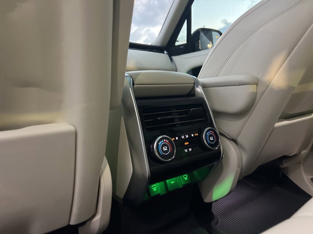 Used 2023 Land Rover Range Rover SE image 63