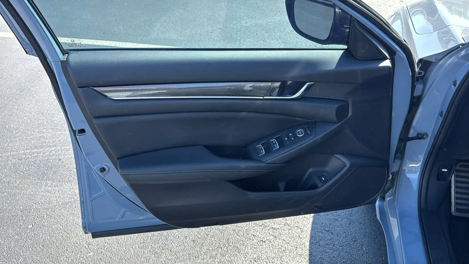 Used 2022 Honda Accord Sport image 6