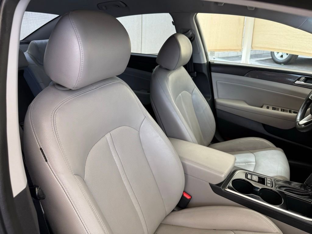 Used 2019 Hyundai Sonata Limited image 16