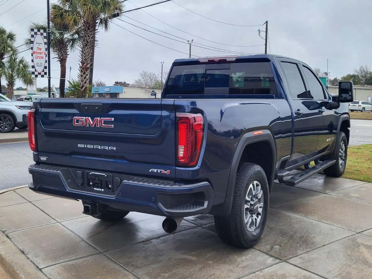 Used 2023 GMC Sierra 2500 AT4 w/ AT4 Preferred Package image 2
