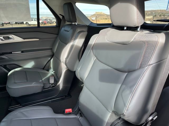 New 2026 Ford Explorer Active w/ Active Comfort Package image 16