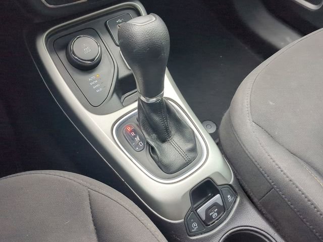 Used 2020 Jeep Compass Sport image 28