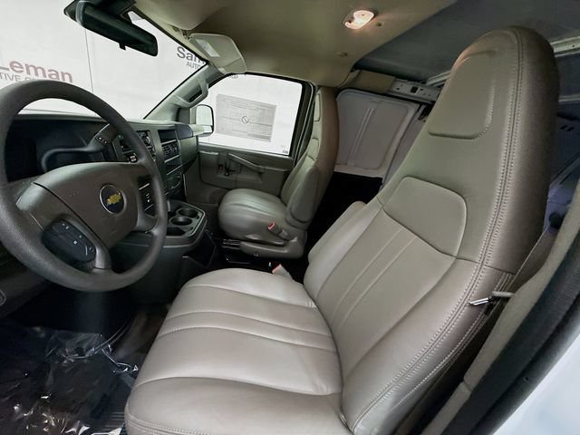 New 2026 Chevrolet Express 2500 Extended w/ Driver Convenience Package RWD image 21