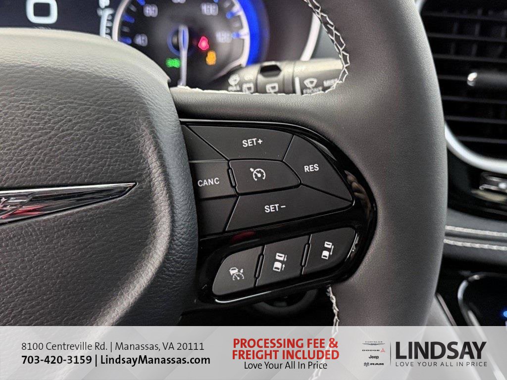 New 2026 Chrysler Pacifica Limited w/ S Appearance Package AWD/4WD image 33