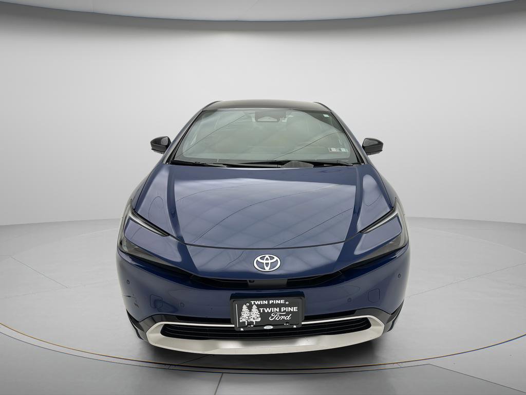 Used 2024 Toyota Prius Prime Premium w/ Advanced Technology Package FWD image 5