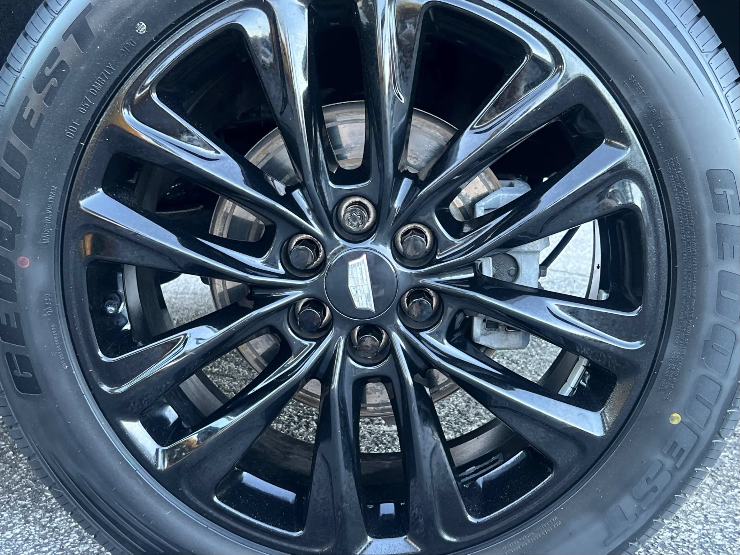 Used 2022 Cadillac XT5 Premium Luxury w/ LPO, ONYX Package AWD/4WD image 46
