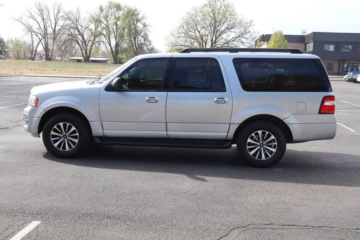 Used 2015 Ford Expedition EL XLT w/ Equipment Group 202A image 9