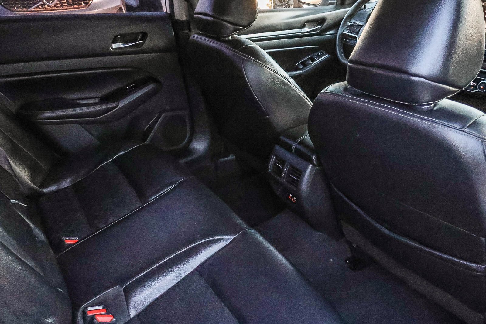 Used 2024 Nissan Altima 2.5 SL FWD image 15