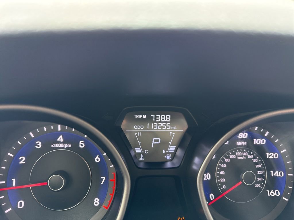 Used 2013 Hyundai Elantra GLS w/ Preferred Pkg FWD image 27