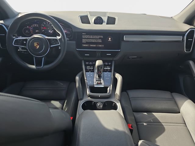 Used 2023 Porsche Cayenne Platinum Edition image 10