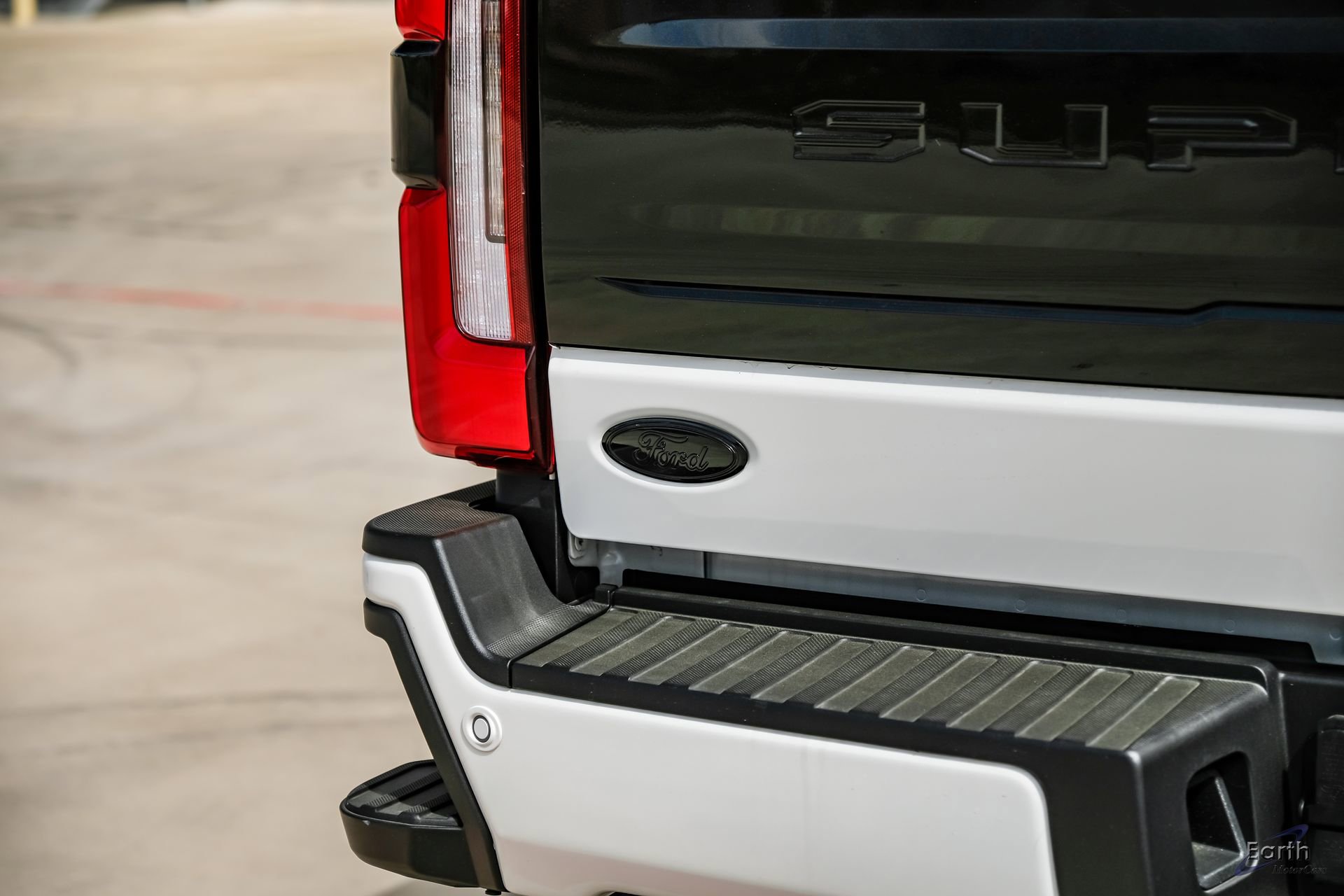 Used 2026 Ford F450 Platinum w/ FX4 Off-Road Package image 14
