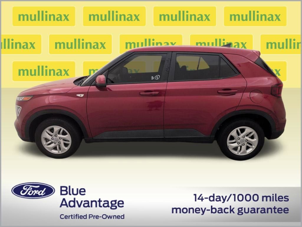 Used 2021 Hyundai Venue SE image 11