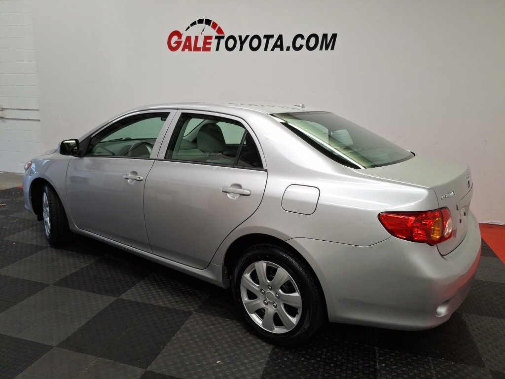 Used 2010 Toyota Corolla LE image 8
