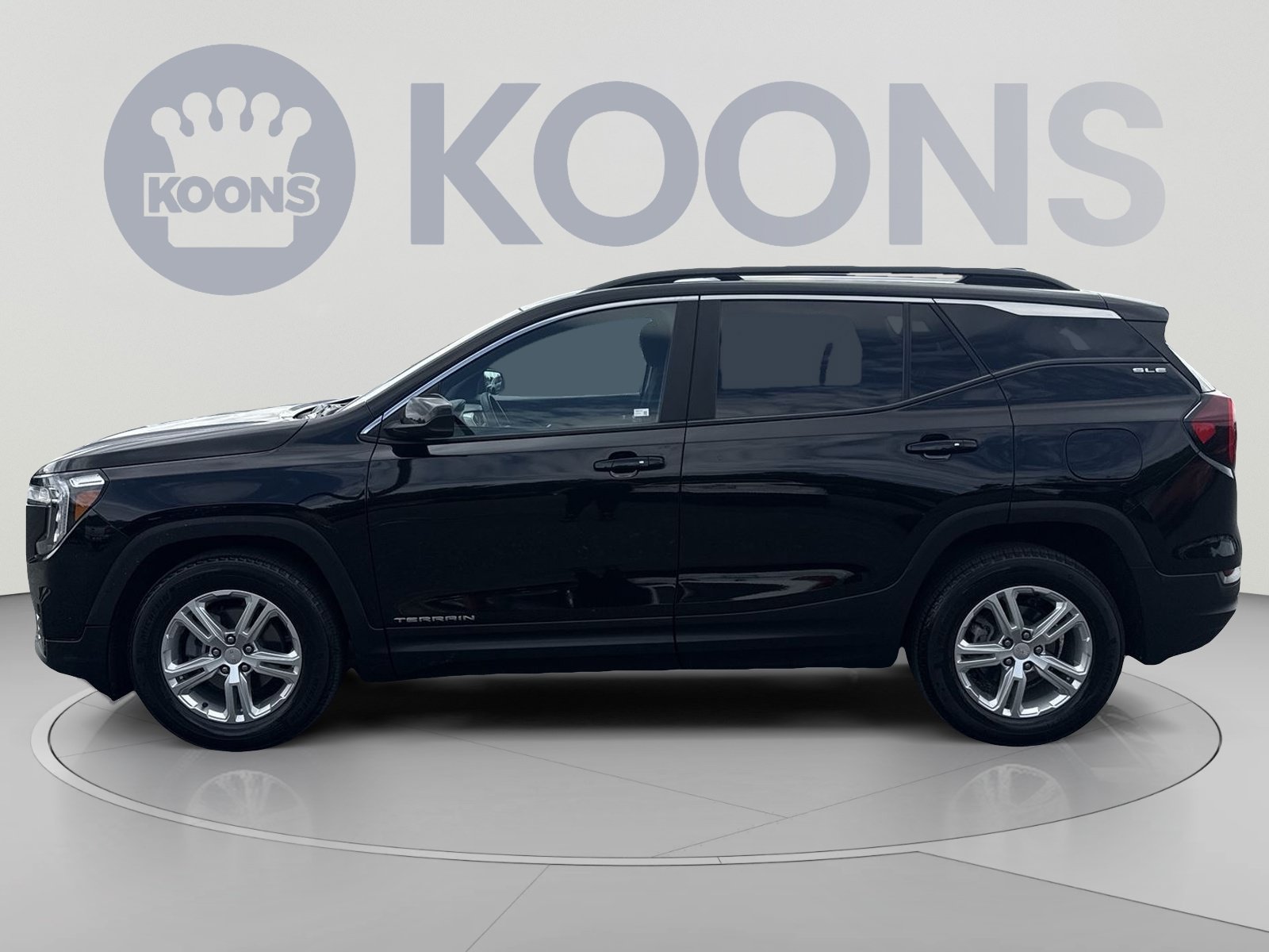 Used 2022 GMC Terrain SLE FWD image 7