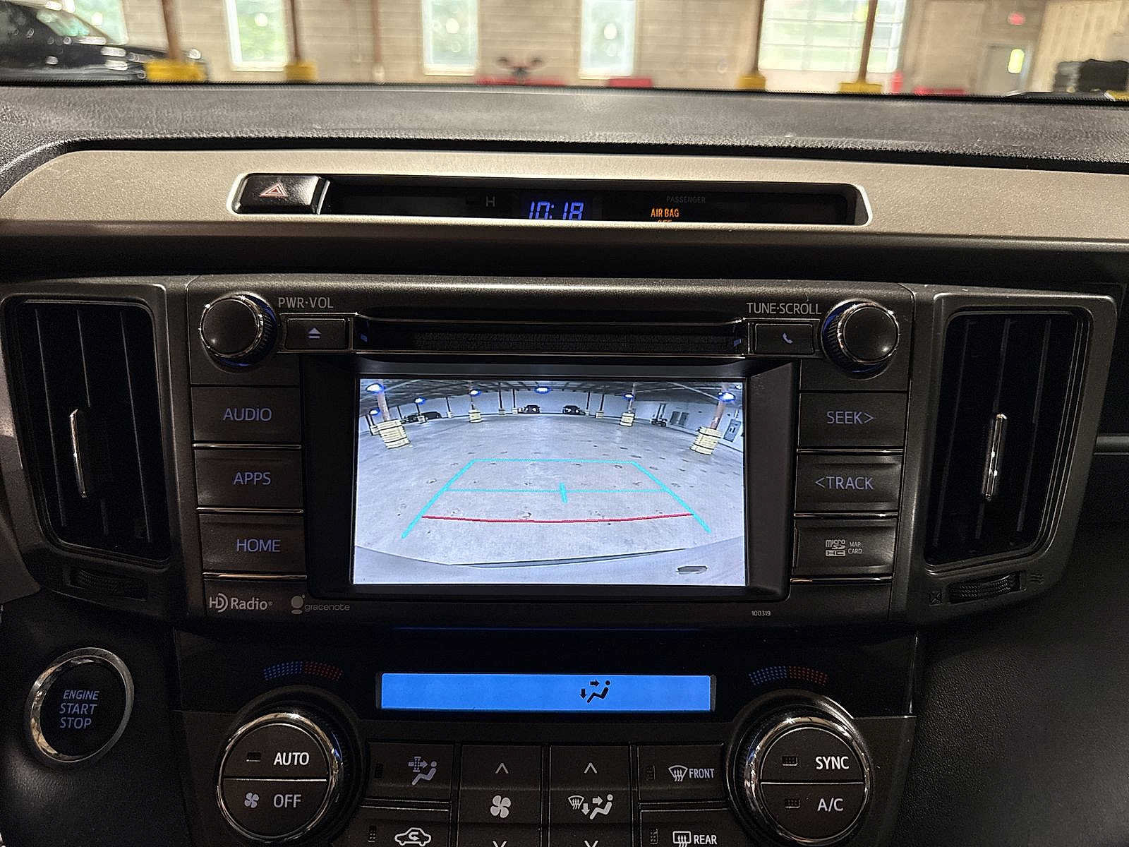 Used 2015 Toyota RAV4 Limited AWD/4WD image 26