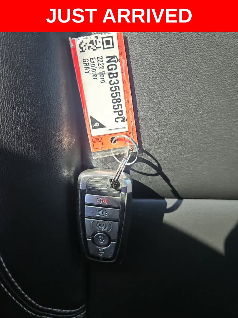 Used 2022 Ford Explorer XLT w/ Equipment Group 202A RWD image 21