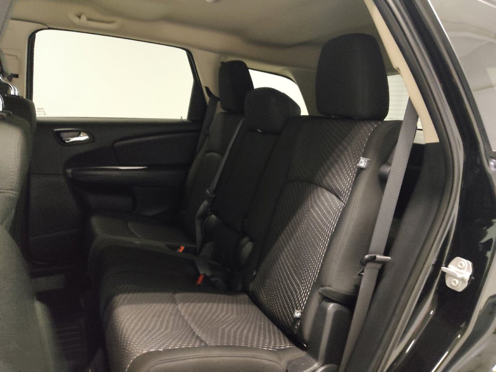 Used 2020 Dodge Journey SE w/ Blacktop Package FWD image 18