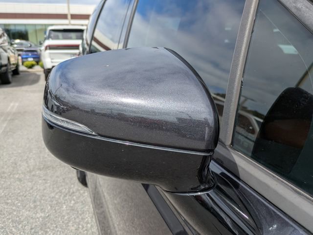 Used 2023 Kia Carnival SX FWD image 12